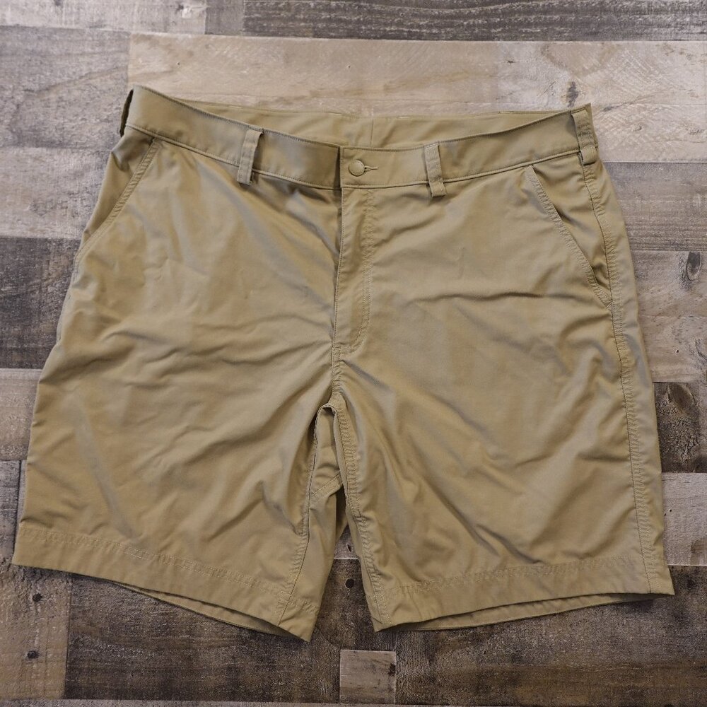 Duluth Trading Armachillo Chino Shorts Men’s 40 Khaki 9” Stretch Cooling